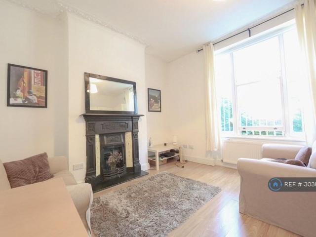 4 bedroom maisonette to rent