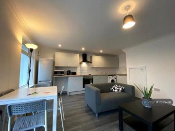 Glenfinnan Drive G20 Glasgow, G12, Glasgow and West Scotland, South West Scotland