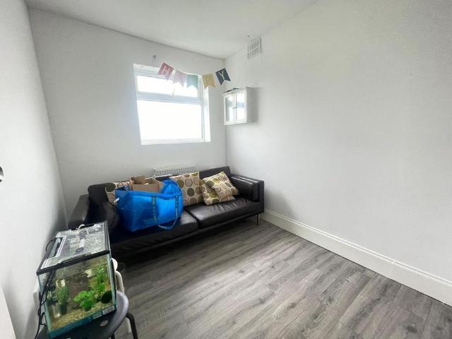 4 bedroom maisonette to rent