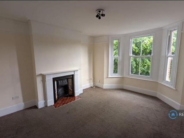 4 bedroom maisonette to rent