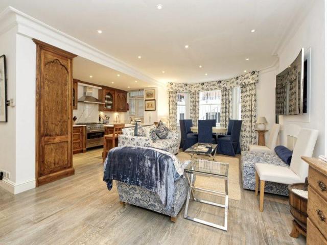 4 bedroom maisonette to rent