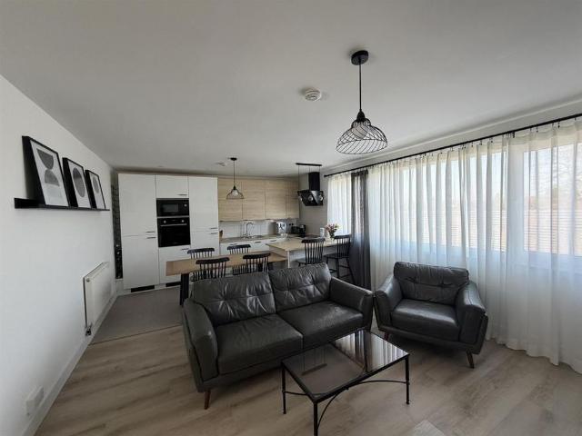 4 bedroom maisonette to rent