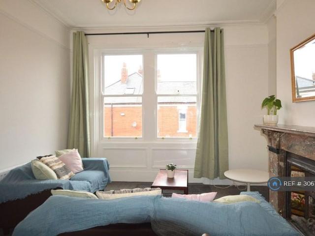 4 bedroom maisonette to rent