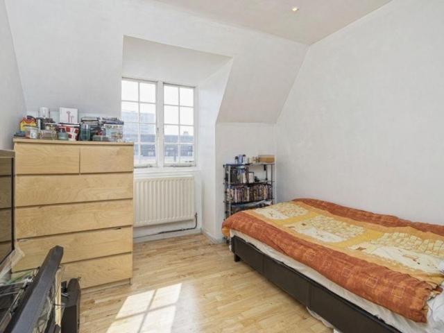 5 bedroom maisonette to rent
