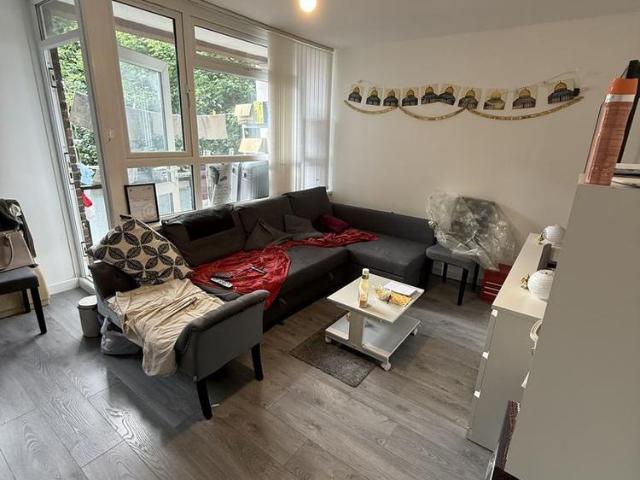 4 bedroom maisonette to rent
