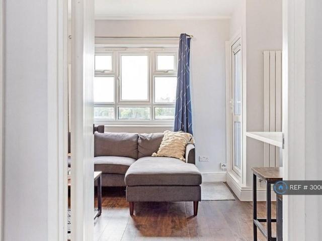 4 bedroom maisonette to rent