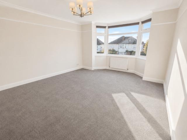 4 bedroom maisonette to rent