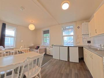 Brighton, East Sussex county, Sussex - Equipped kitchen