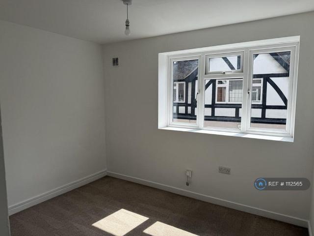 4 bedroom maisonette to rent
