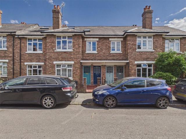 4 bedroom maisonette for sale