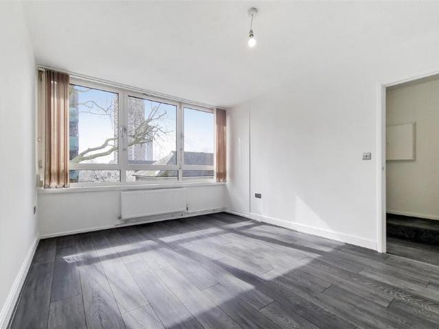 4 bedroom maisonette for sale