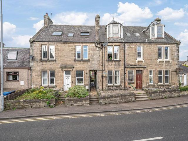 4 bedroom maisonette for sale