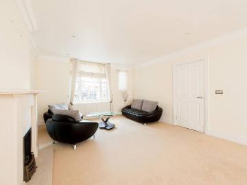 4 bedroom maisonette for sale