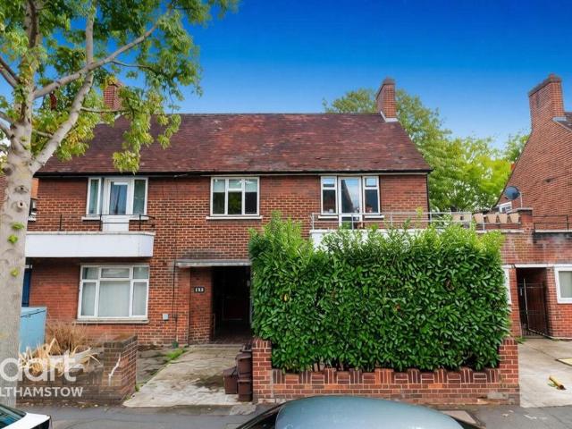 4 bedroom maisonette for sale