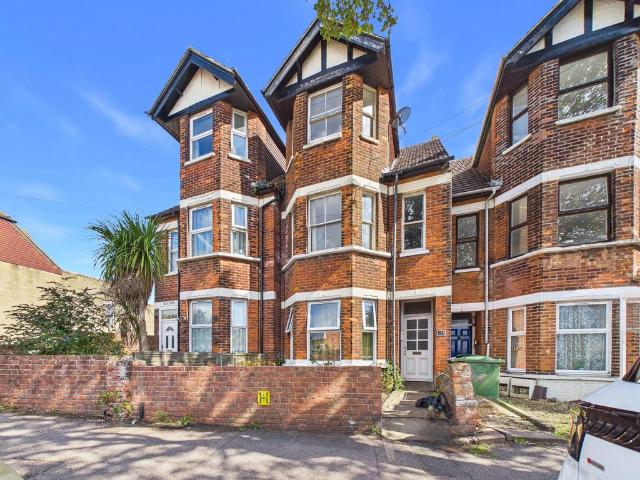 4 bedroom maisonette for sale