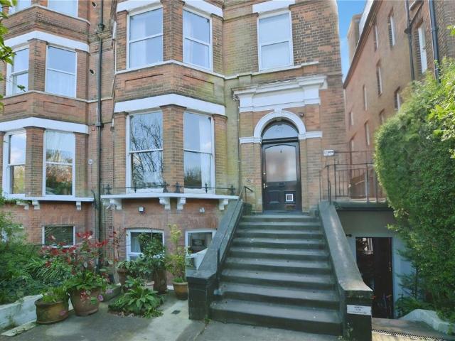 4 bedroom maisonette for sale