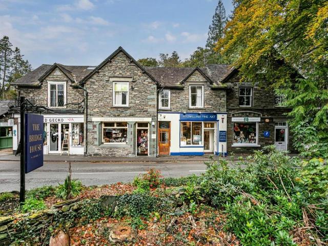 4 bedroom maisonette for sale