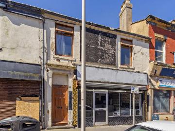 4 bedroom maisonette for sale