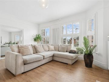 4 bedroom apartment for sale