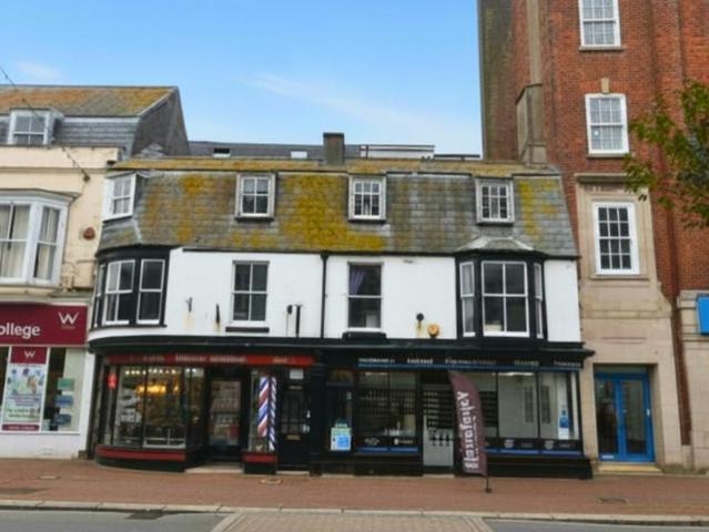 4 bedroom maisonette for sale
