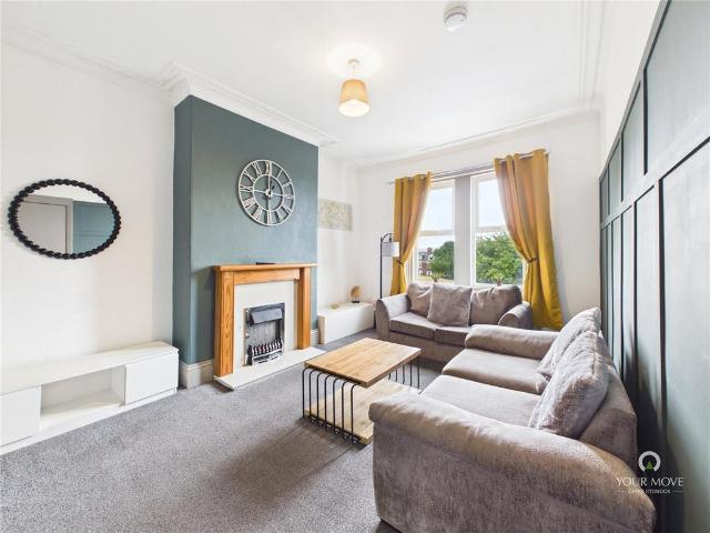 4 bedroom maisonette for sale