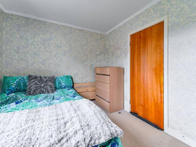 4 bedroom maisonette for sale