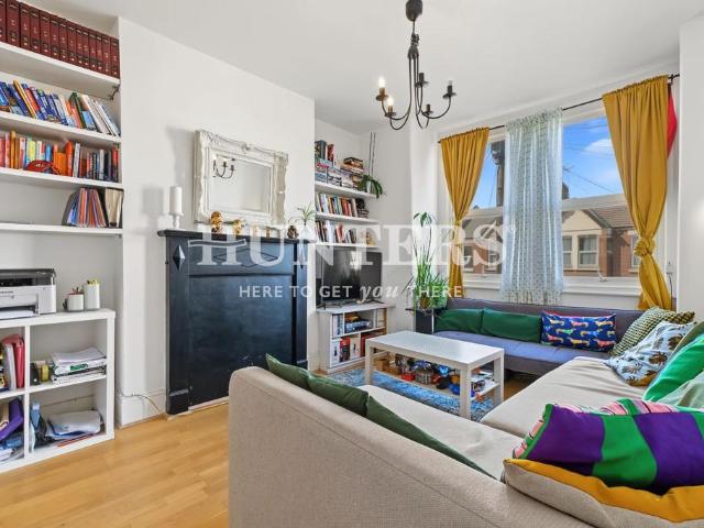 4 bedroom maisonette for sale