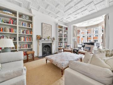 4 bedroom maisonette for sale