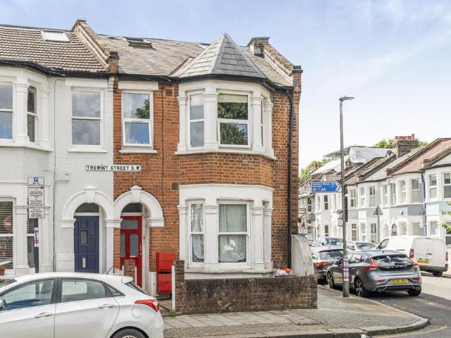 4 bedroom maisonette for sale