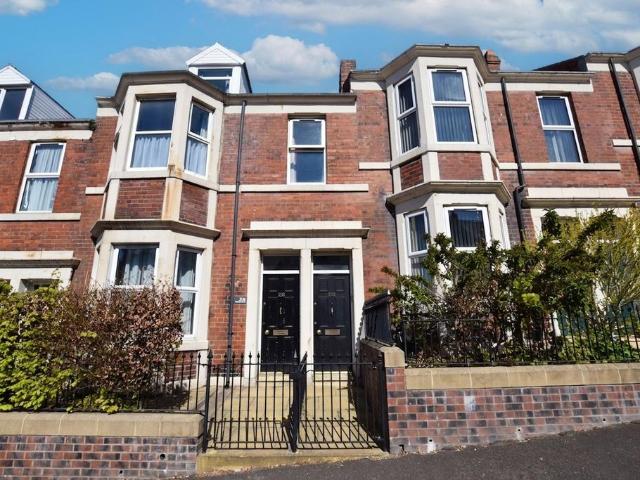 4 bedroom maisonette for sale