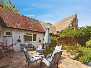 4 bedroom maisonette for sale