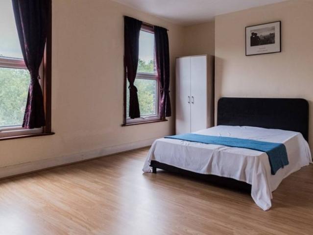 4 bedroom maisonette for rent