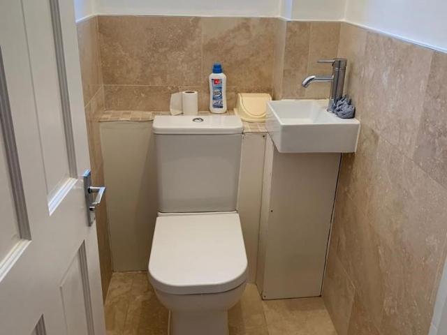 4 bedroom maisonette for rent