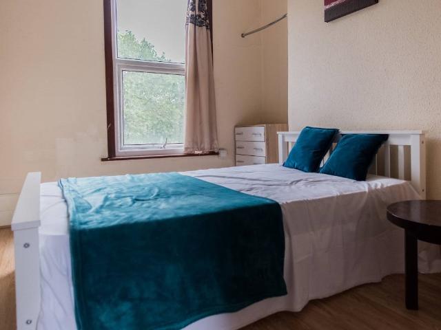 4 bedroom maisonette for rent