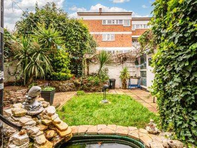4 Bedroom Maisonette Flat