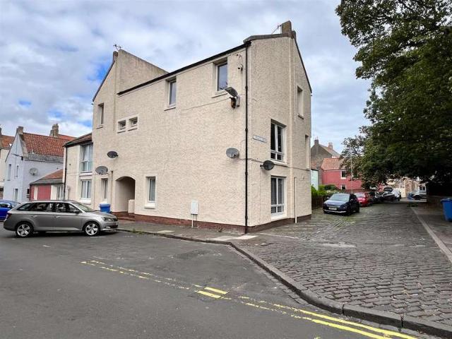 4 Bedroom Maisonette Flat