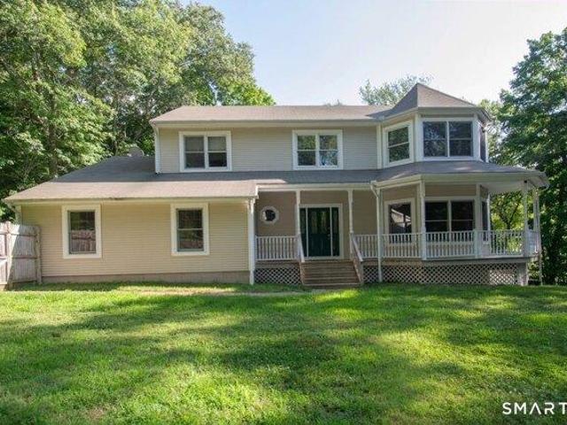 4 bedroom, Manchester CT 06040 104809583