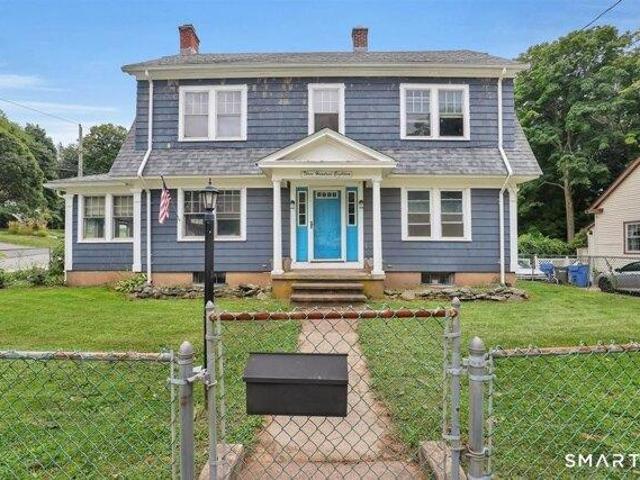 4 bedroom, Manchester CT 06040 105156694