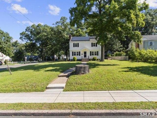 4 bedroom, Manchester CT 06040 105258041