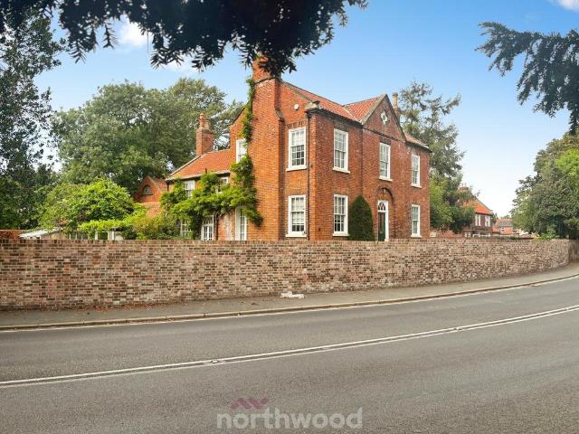 4 bedroom manor house for sale