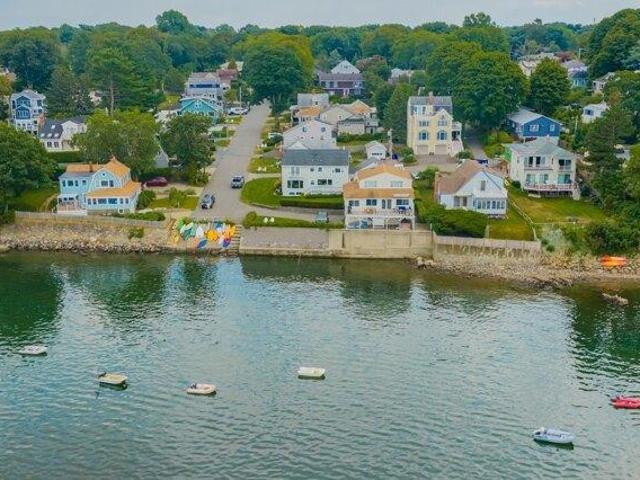 4 bedroom, Marblehead MA 01945 105402274