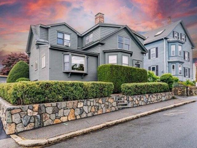 4 bedroom, Marblehead MA 01945 105477356