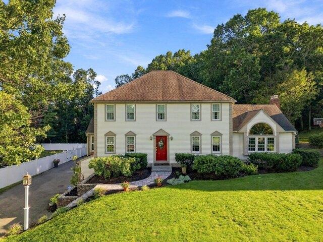 4 bedroom, Marshfield MA 02050 105659851