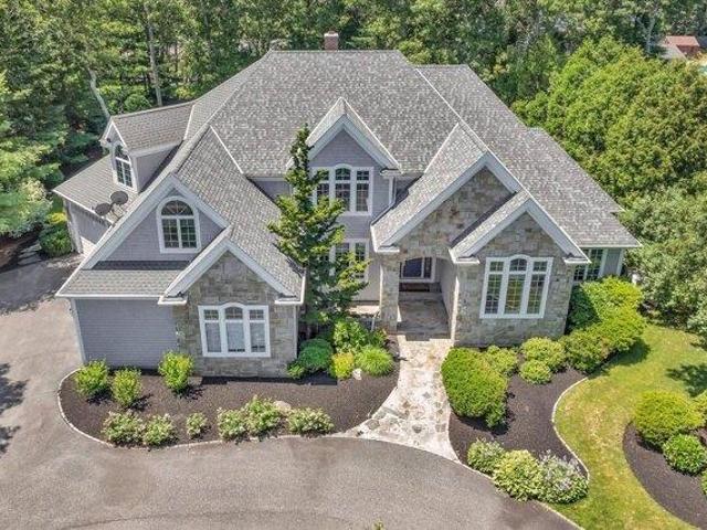 4 bedroom, Mashpee MA 02649 105415983