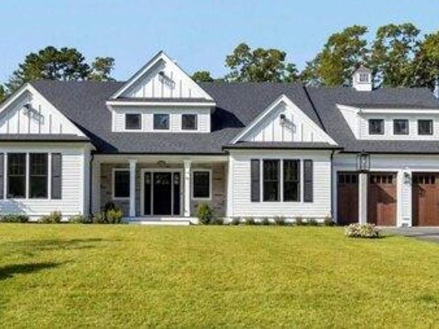 4 bedroom, Mashpee MA 02649 105681814