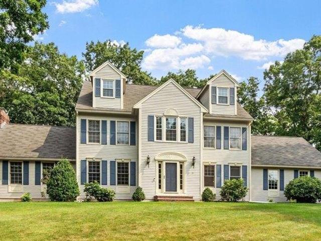 4 bedroom, Methuen MA 01844 105417151