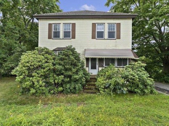 4 bedroom, Methuen MA 01844 105511559