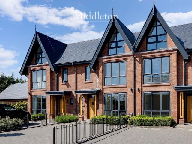 4 bedroom mews for sale