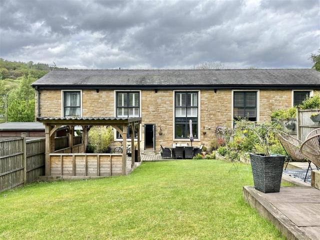 4 bedroom mews for sale