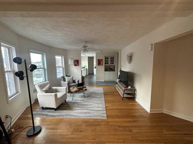 4 bedroom, Medford MA 02155 98396396